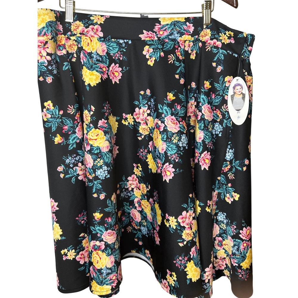 Ashley Nell‎ Tipton Boutique Skirt 1X Black Floral Print Midi Women NEW